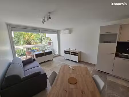studio meuble