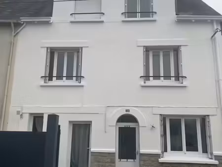 appartement t3   secteur ergue armel   situé près des facs à 5 kms   près des lycées st th
