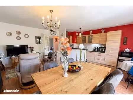 charmant appartement rdj t3 avec garage