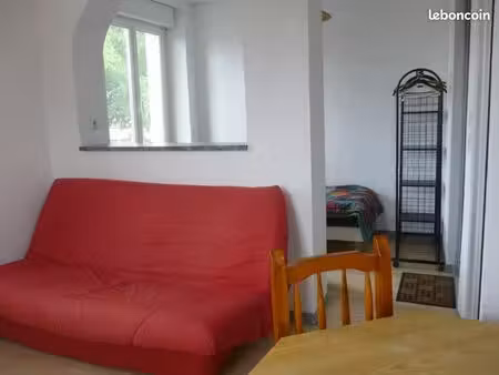 tarbes  studio meublé  26 m2  400cc  2 à 3 couchages