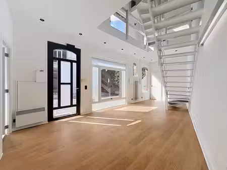 arrière-maison à usage de bureaux - quartier louise