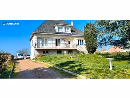 beau pavillon sur grand terrain