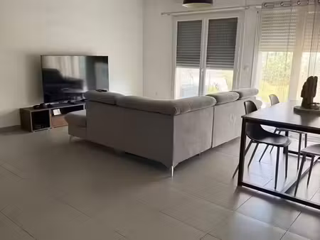 maison t4 avec jardin et garage à louer - saint-martin-de-crau