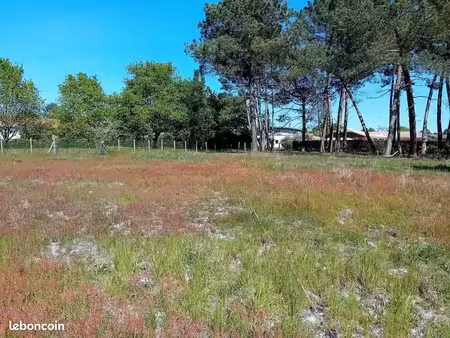terrain à bâtir de 555 m² à saint-aubin-de-medoc (33)