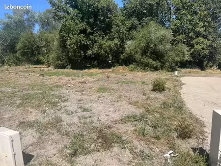 terrain 653 m² le porge