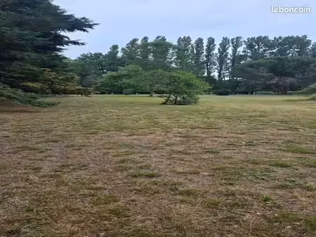 terrain 1 015 m² perissac