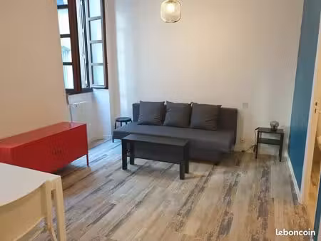 location studio meublé aubenas
