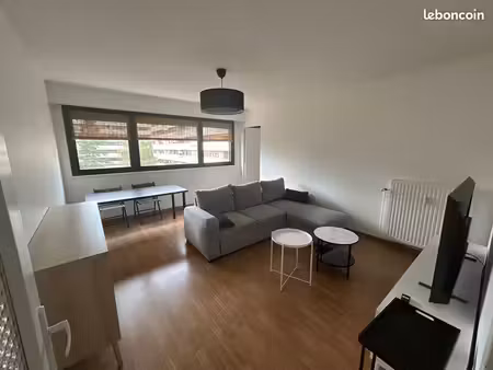 appartement 3 pièces 65 m²