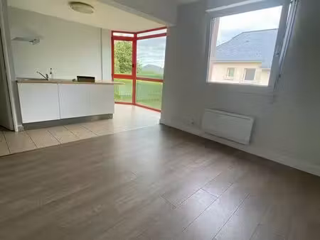 appartement trois chambres rez-de-chaussée
