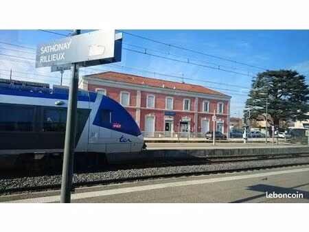 cherche location t2 sathonay