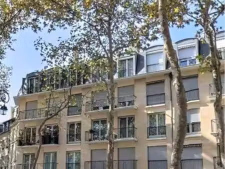location studio meublé avec balcon