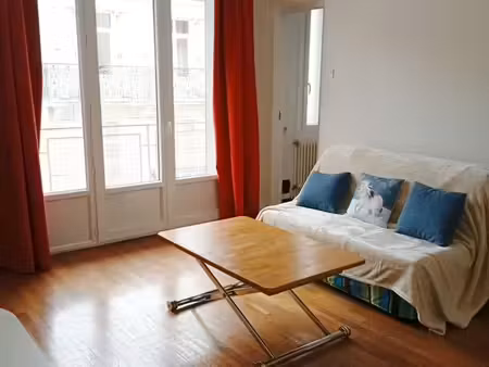 studio meublé 28 m² + parking privé sécurisé