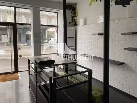 local commercial à louer