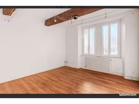 local professionnel/cabinet baziege