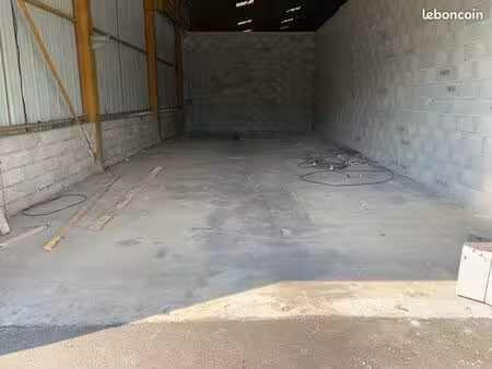 local d’activité / stockage