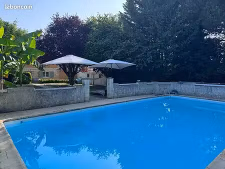 maison en pierre 190 m² avec piscine et t2 indépendant – 15 min saint-andré-de-cubzac