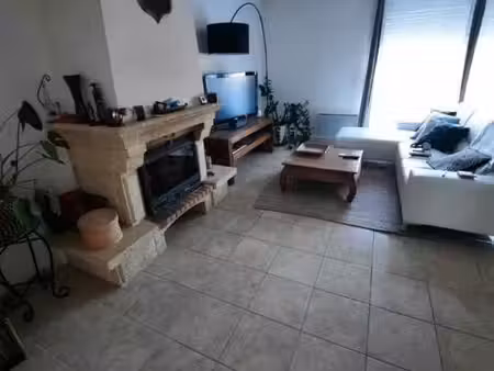 charmante maison indépendante avec jardin entièrement clôturé  sécurisé et 2 terrasses