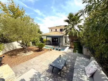 villa - 6 pièces ~135 m² — piscine chauffée - 2021