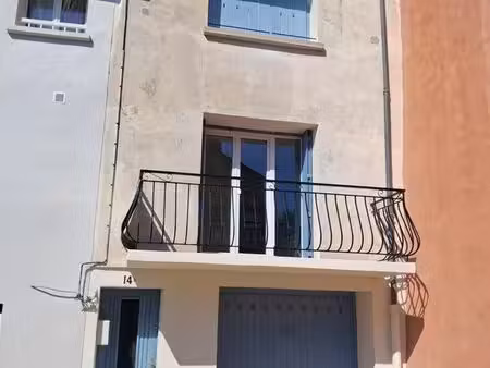 location maison de village avec garage