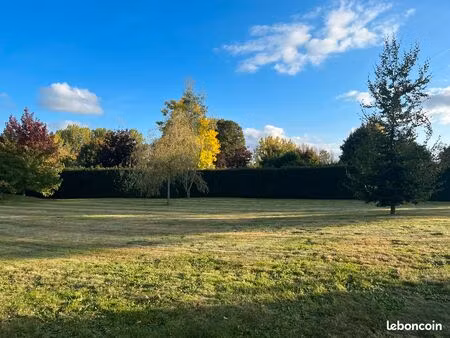 terrain de 1185m2 constructible