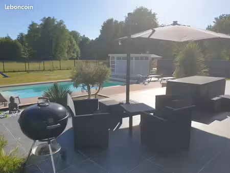 superbe villa rt 2012 de 174 m² en lisière de forêt