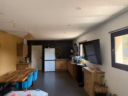 hangar plus appartement