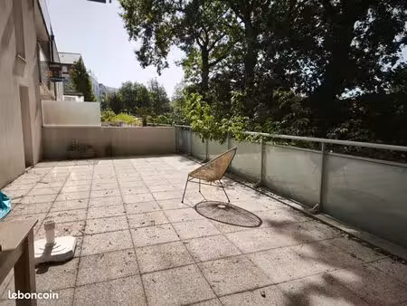 appartement 3 pièces. 63m2 avec terrasse 60m2 sans vis à vis .rennes patton
