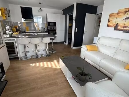appartement 3 pièces 65 m²