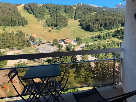 studio balcon face aux pistes