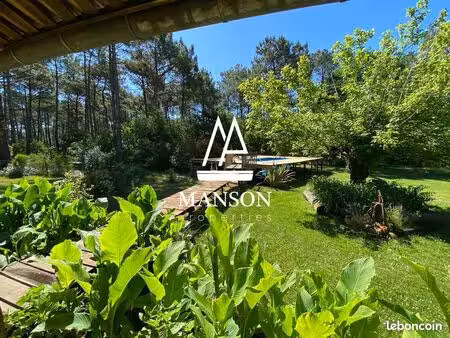 propriété 6 pièces 202 m²