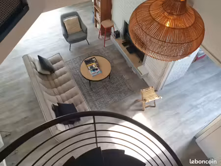 jolie maison rénovée avec jardin et terrasse