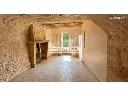 maison troglodytique avec grange et terrain constructible – villaines-les-rochers