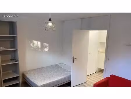studio meublé 25 m² très bon état - place de parking privé – gradignan