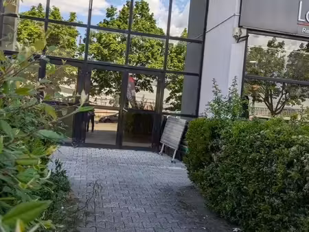 bureau à vendre ou à louer – 127 m²