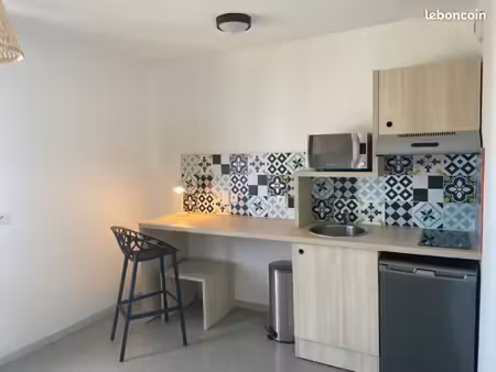 studio 1 pièce 20 m²