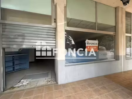 local commercial à louer