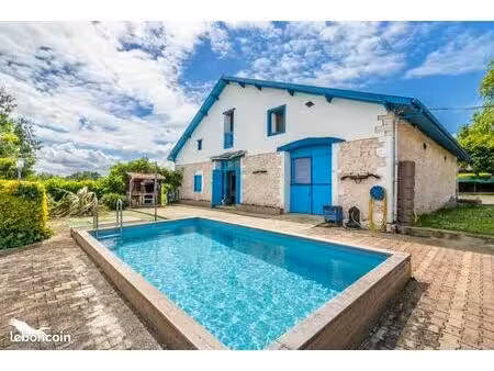ferme 8 pièces 247 m²