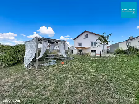 maison 6 pièces 140 m²