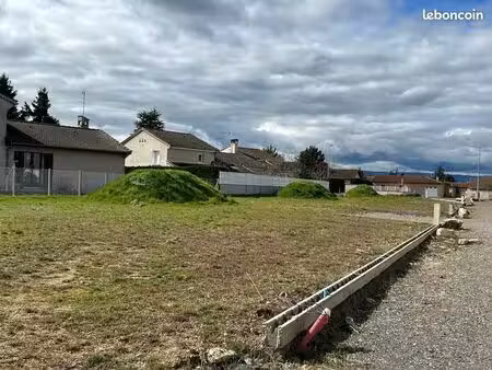 terrain à bâtir de 408 m² à andrezieux-boutheon (42)