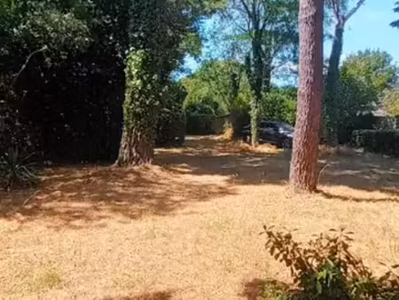 terrain de loisirs non constructible avec dépendance