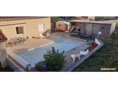 maison plain-pied avec piscine et vue dégagée – beauzac 43590