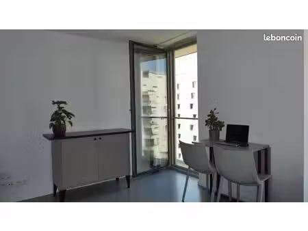 studio 1 pièce 20 m²