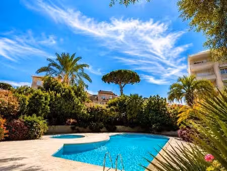 appartement mer centre piscine