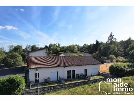 ensemble de 3 maisons de plain-pied