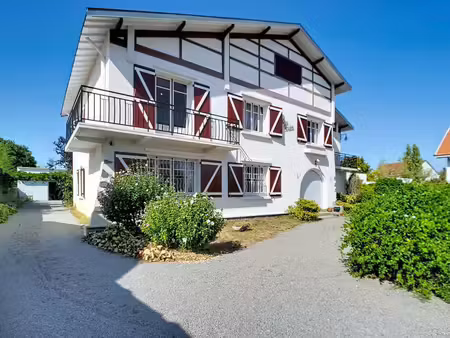 rezé la houssais – belle maison familiale aux volumes rares