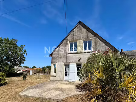 a vendre - maison 3 chambres et un bureau  jardin et dépendances - lys-haut-layon - d6086
