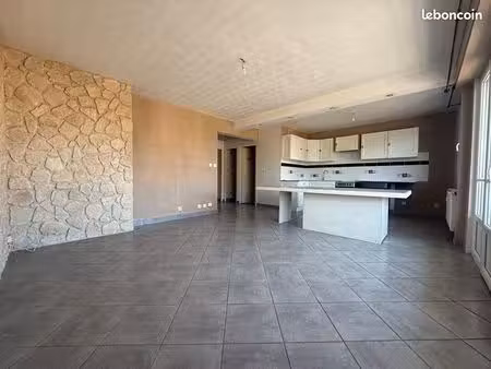 appartement 3 pièces 64 m²