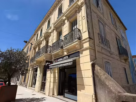 local commercial à vendre