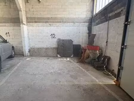 parking à louer