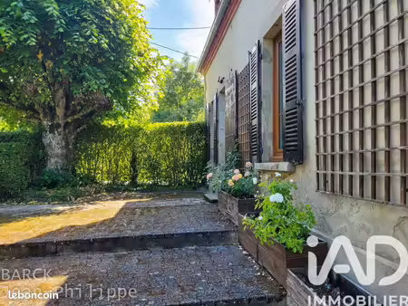 maison 6 pièces 145 m²